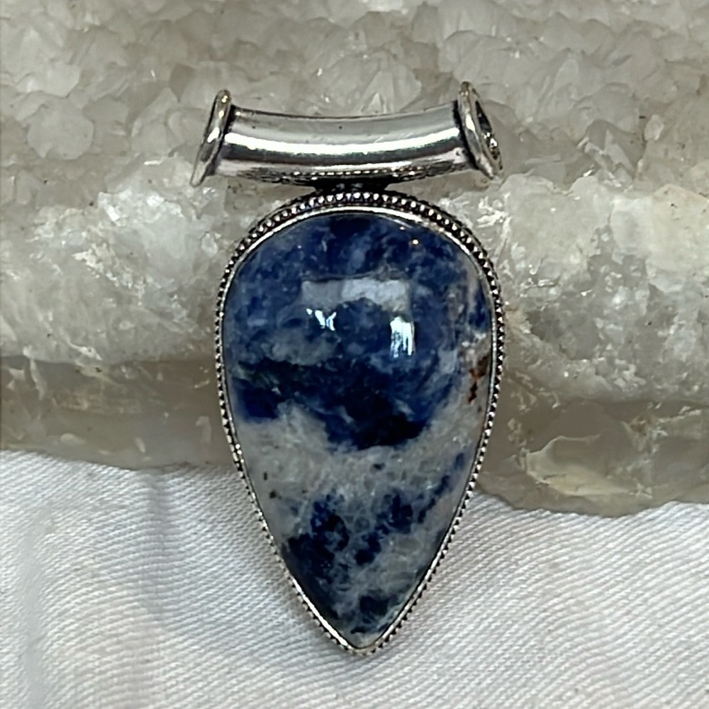 #580 Sodalite Handcrafted Pendant NWOT - Picture 3 of 17